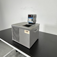 VWR Refrigerated Heating Circulating Bath image 1